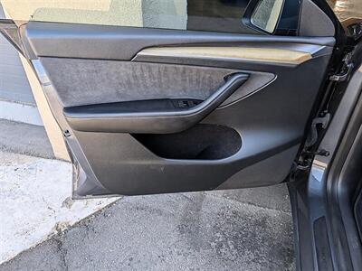 2023 Tesla Model Y Long Range - Photo 17 - Bountiful, UT 84010