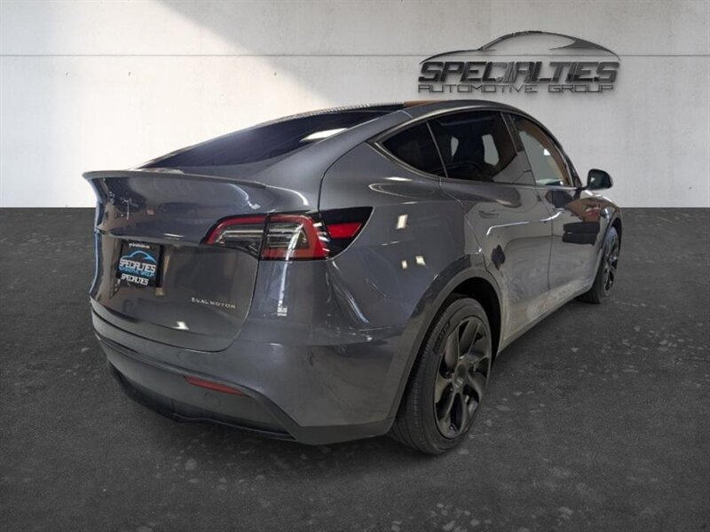 2023 Tesla Model Y Long Range - Photo 10 - Bountiful, UT 84010