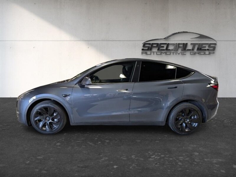 2023 Tesla Model Y Long Range - Photo 7 - Bountiful, UT 84010