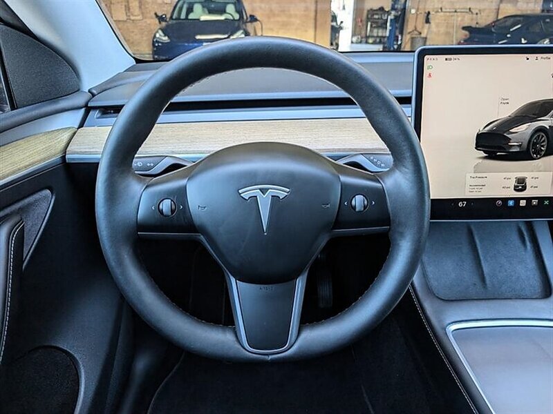 2023 Tesla Model Y Long Range - Photo 18 - Bountiful, UT 84010