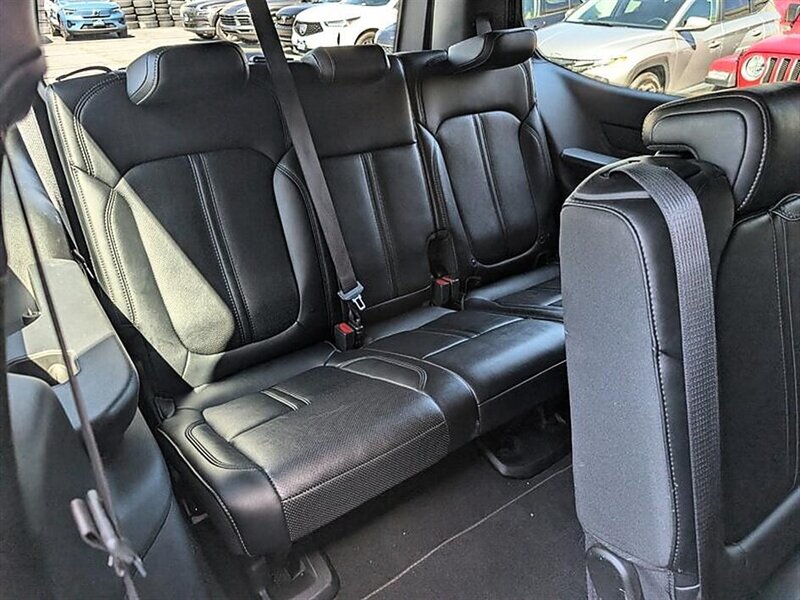 2025 Jeep Wagoneer Series II - Photo 31 - Bountiful, UT 84010