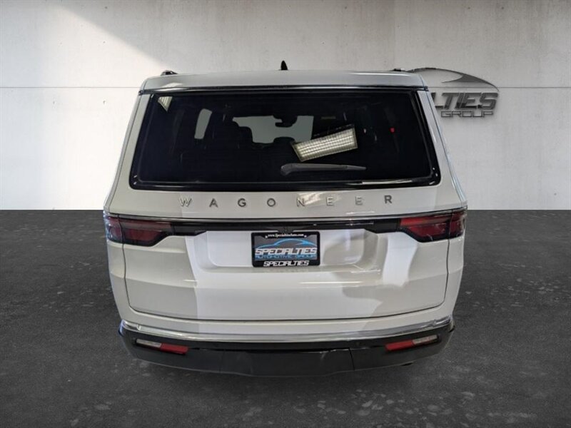 2025 Jeep Wagoneer Series II - Photo 9 - Bountiful, UT 84010