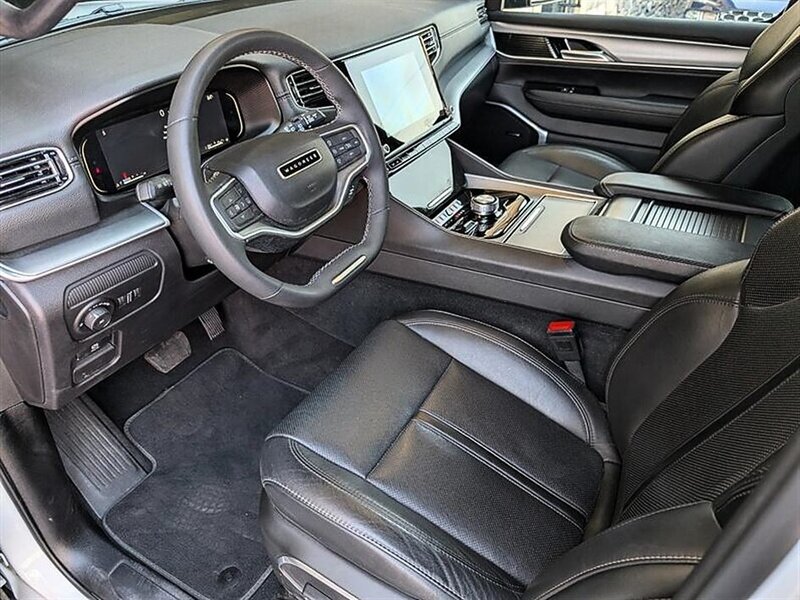2025 Jeep Wagoneer Series II - Photo 2 - Bountiful, UT 84010