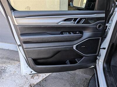 2025 Jeep Wagoneer Series II - Photo 18 - Bountiful, UT 84010
