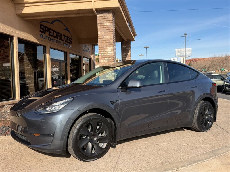 2020 Tesla Model Y Long Range - Photo 8 - St. George, UT 84770-2625