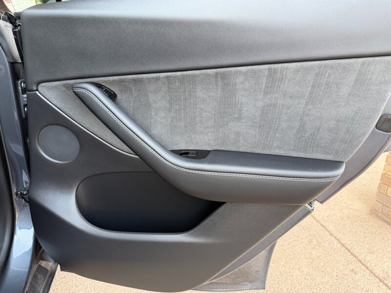 2020 Tesla Model Y Long Range - Photo 45 - St. George, UT 84770-2625