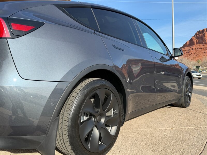 2020 Tesla Model Y Long Range - Photo 24 - St. George, UT 84770-2625