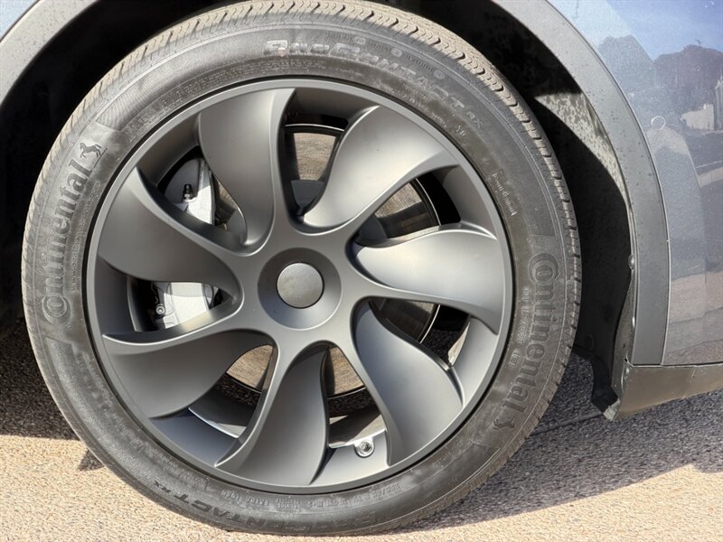 2020 Tesla Model Y Long Range - Photo 36 - St. George, UT 84770-2625