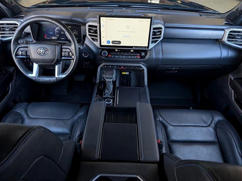 2023 Toyota Tundra Platinum photo 2