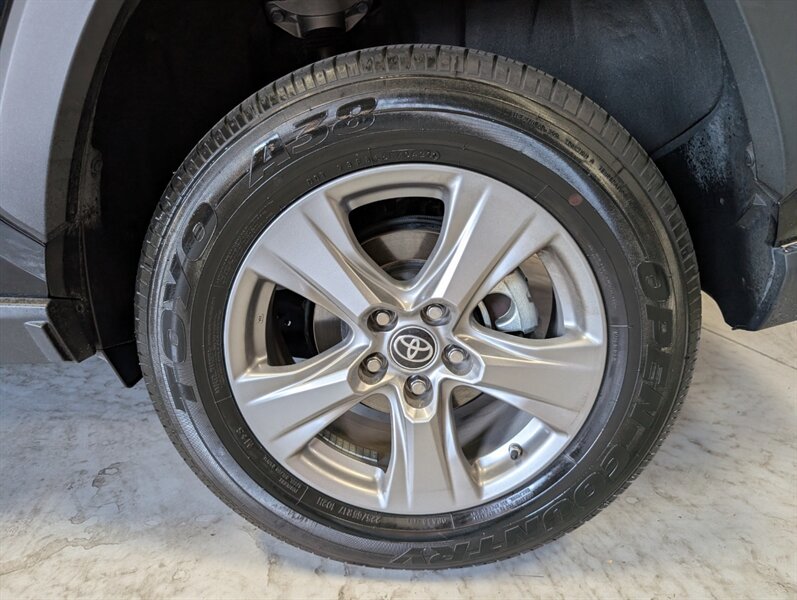 2023 Toyota RAV4 Hybrid LE - Photo 14 - Bountiful, UT 84010