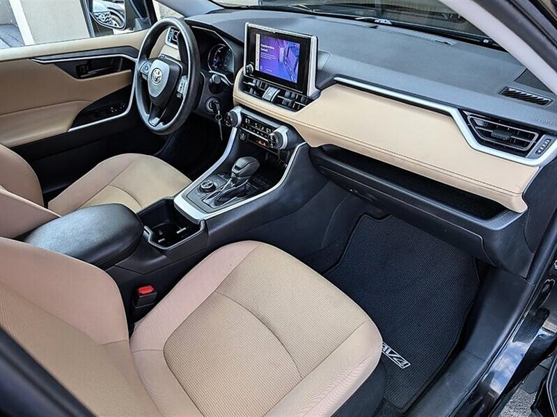 2023 Toyota RAV4 Hybrid LE - Photo 4 - Bountiful, UT 84010