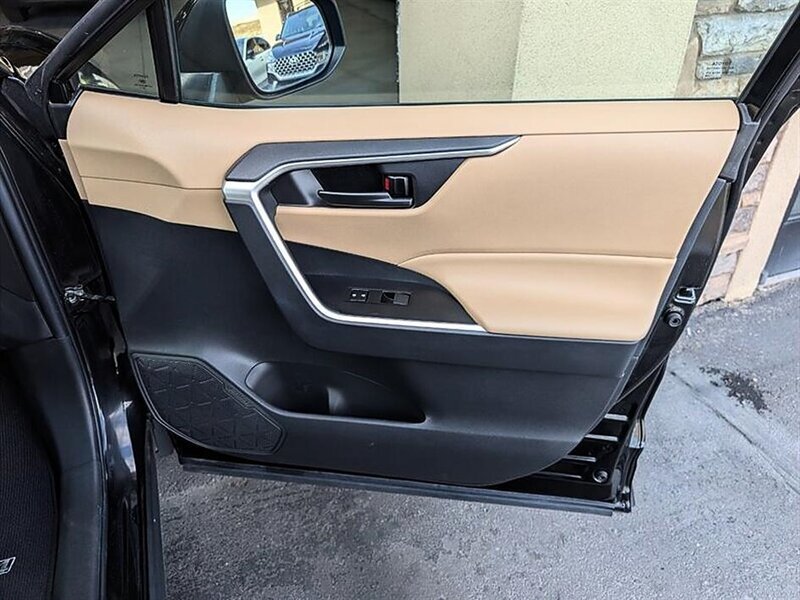 2023 Toyota RAV4 Hybrid LE - Photo 30 - Bountiful, UT 84010