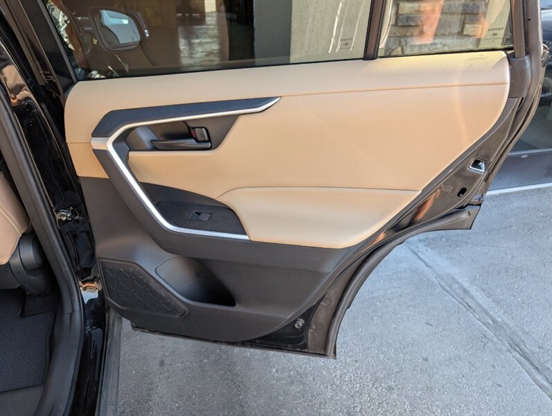 2023 Toyota RAV4 Hybrid LE - Photo 28 - Bountiful, UT 84010