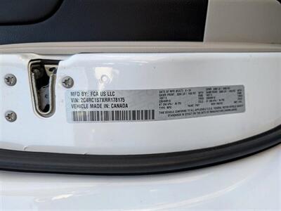 2024 Chrysler Pacifica Plug-In Hybrid Road Tripper   - Photo 31 - Bountiful, UT 84010