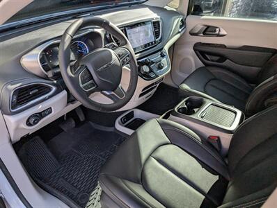 2024 Chrysler Pacifica Plug-In Hybrid Road Tripper   - Photo 2 - Bountiful, UT 84010
