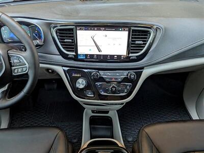 2024 Chrysler Pacifica Plug-In Hybrid Road Tripper   - Photo 21 - Bountiful, UT 84010
