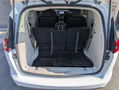 2024 Chrysler Pacifica Plug-In Hybrid Road Tripper   - Photo 27 - Bountiful, UT 84010