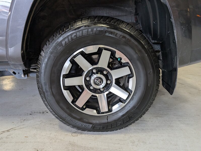 2021 Toyota 4Runner TRD Off-Road Premium - Photo 14 - Bountiful, UT 84010