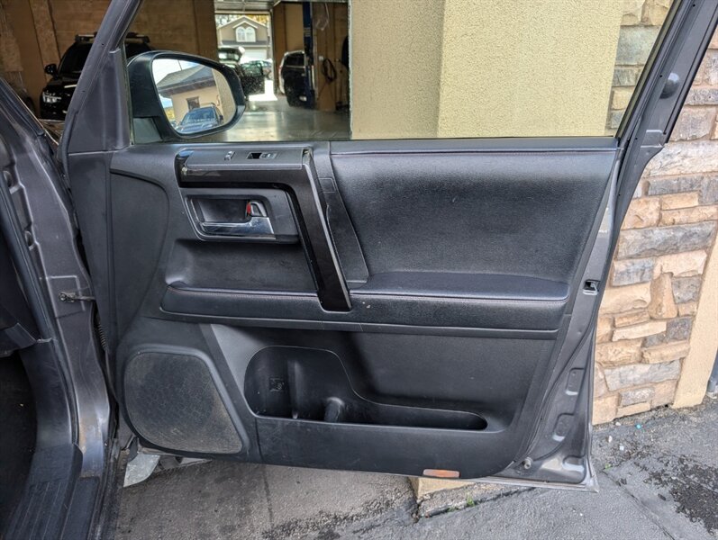 2021 Toyota 4Runner TRD Off-Road Premium - Photo 28 - Bountiful, UT 84010