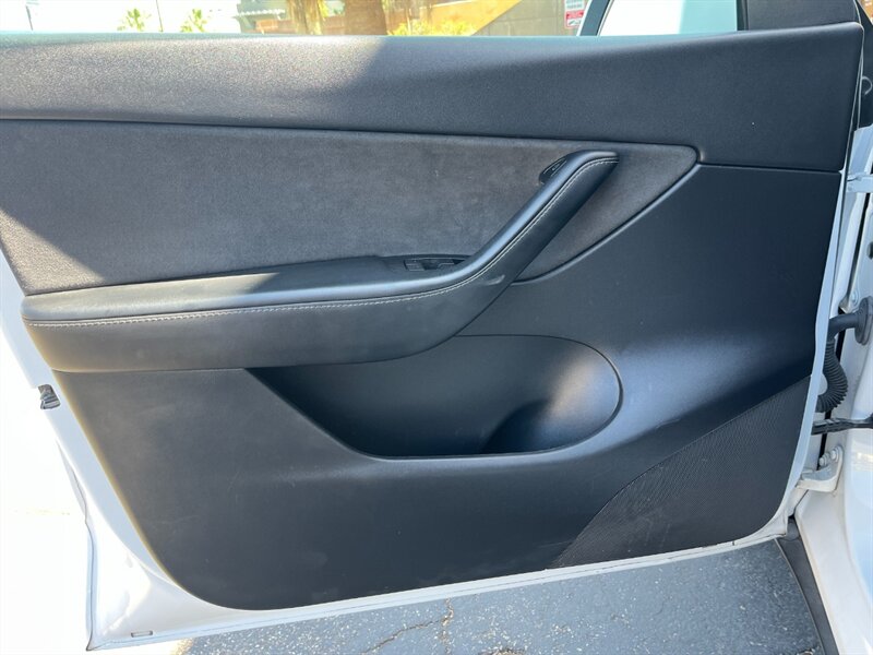 2022 Tesla Model Y Long Range - Photo 47 - St. George, UT 84770-2625