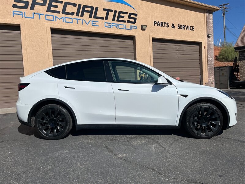 2022 Tesla Model Y Long Range - Photo 6 - St. George, UT 84770-2625