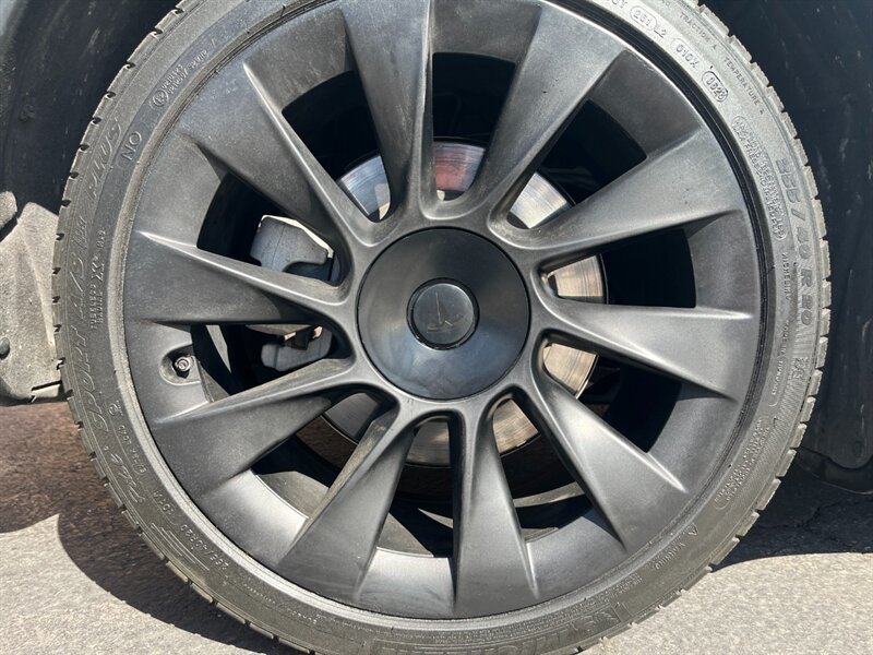2022 Tesla Model Y Long Range - Photo 36 - St. George, UT 84770-2625