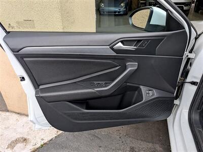 2022 Volkswagen Jetta SE   - Photo 18 - Bountiful, UT 84010