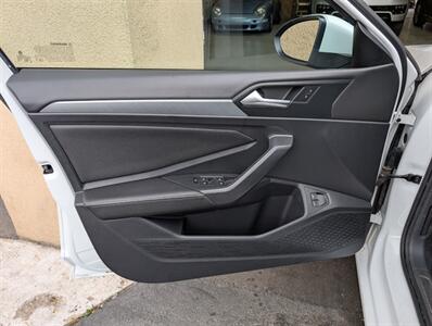 2022 Volkswagen Jetta SE   - Photo 18 - Bountiful, UT 84010