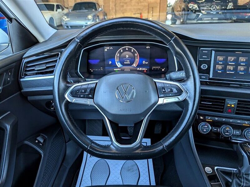 2022 Volkswagen Jetta SE - Photo 19 - Bountiful, UT 84010