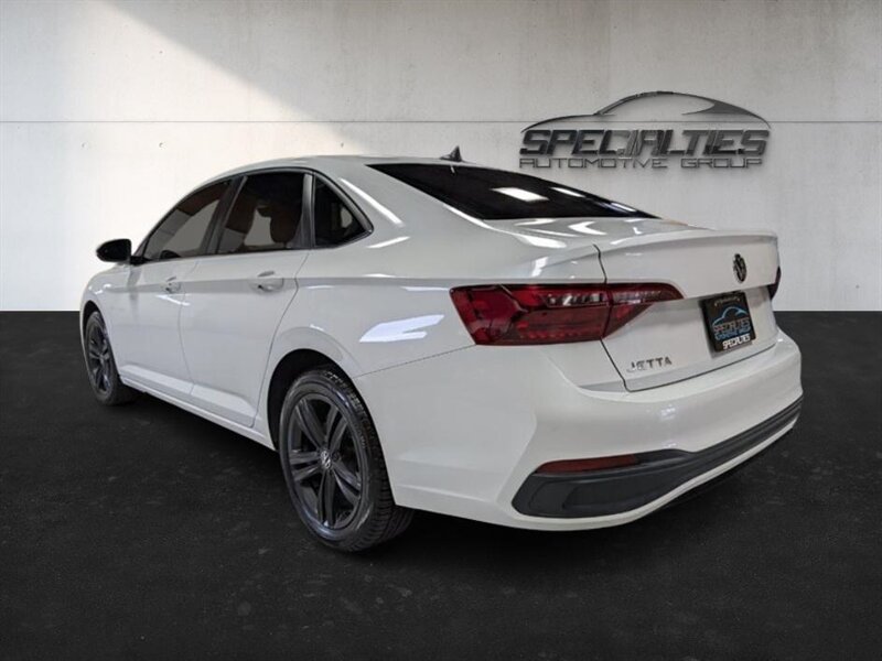 2022 Volkswagen Jetta SE - Photo 8 - Bountiful, UT 84010