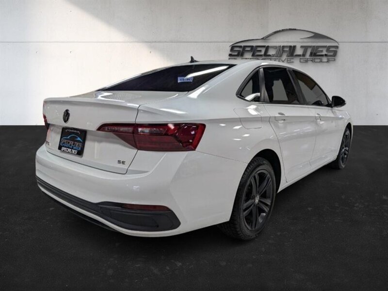 2022 Volkswagen Jetta SE - Photo 10 - Bountiful, UT 84010