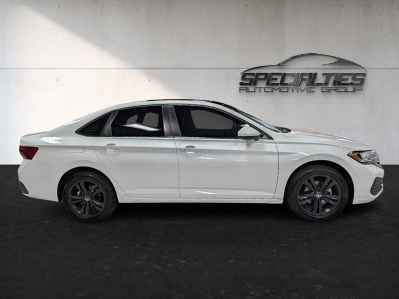 2022 Volkswagen Jetta SE - Photo 11 - Bountiful, UT 84010