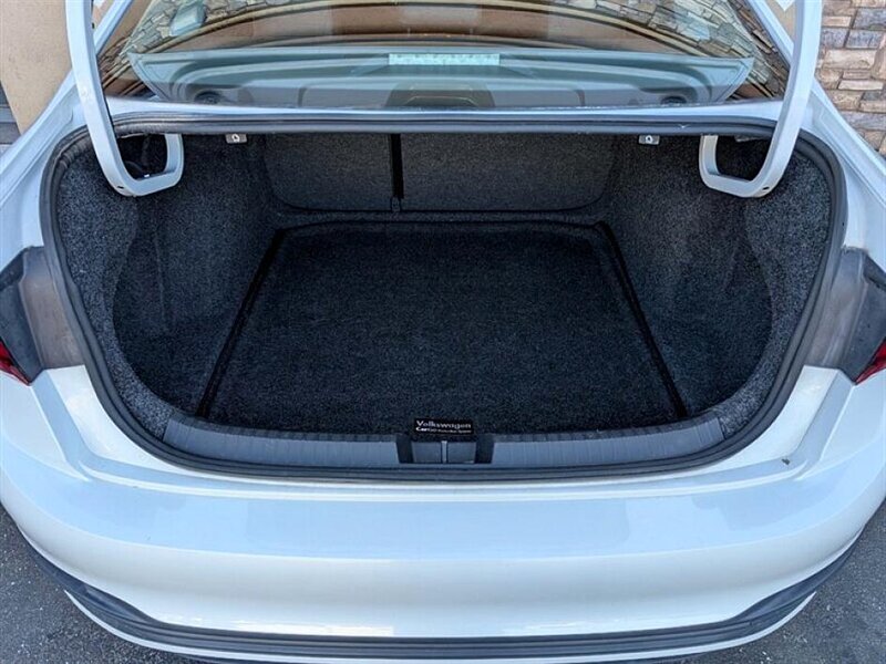 2022 Volkswagen Jetta SE - Photo 31 - Bountiful, UT 84010