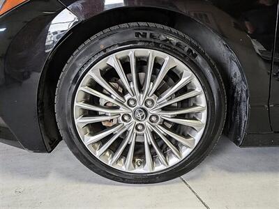 2019 Toyota Avalon Limited   - Photo 15 - Bountiful, UT 84010