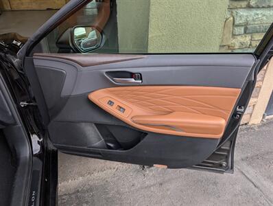 2019 Toyota Avalon Limited   - Photo 32 - Bountiful, UT 84010