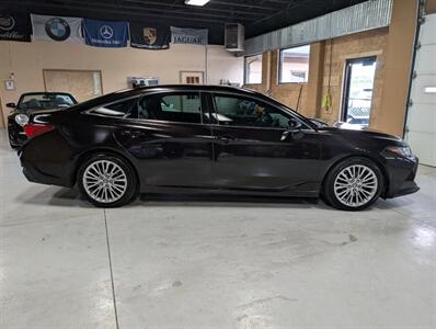 2019 Toyota Avalon Limited   - Photo 11 - Bountiful, UT 84010