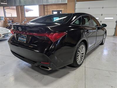 2019 Toyota Avalon Limited   - Photo 10 - Bountiful, UT 84010
