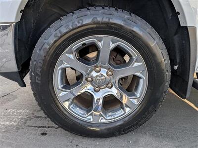 2017 RAM 1500 Laramie   - Photo 16 - St. George, UT 84770-2625