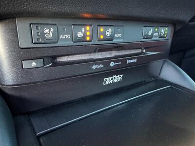 2019 Lexus ES 350 F SPORT   - Photo 41 - St. George, UT 84770-2625