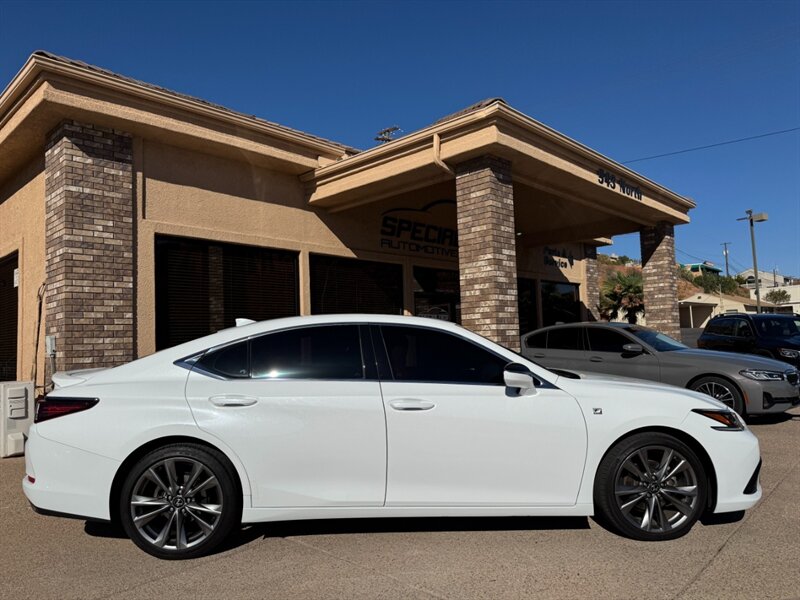 2019 Lexus ES 350 F SPORT photo 2