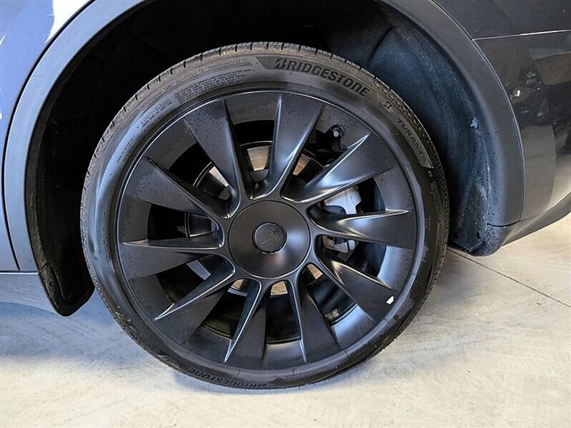 2023 Tesla Model Y Long Range FSD Capable - Photo 14 - Bountiful, UT 84010