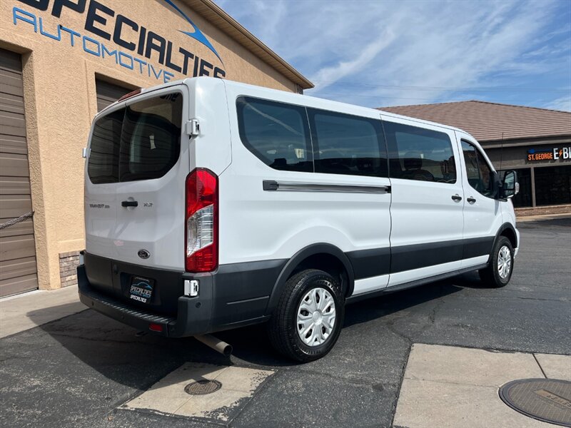 2022 Ford Transit 350 XLT * 15 Passenger - Photo 32 - St. George, UT 84770-2625
