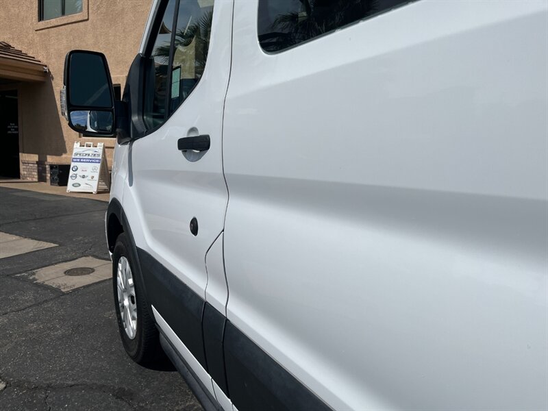 2022 Ford Transit 350 XLT * 15 Passenger - Photo 29 - St. George, UT 84770-2625