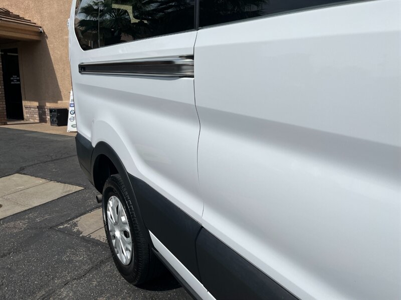 2022 Ford Transit 350 XLT * 15 Passenger - Photo 27 - St. George, UT 84770-2625