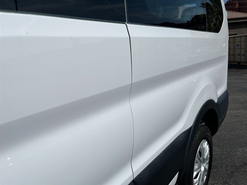 2022 Ford Transit 350 XLT * 15 Passenger - Photo 28 - St. George, UT 84770-2625