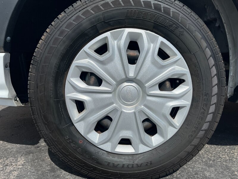 2022 Ford Transit 350 XLT * 15 Passenger - Photo 37 - St. George, UT 84770-2625