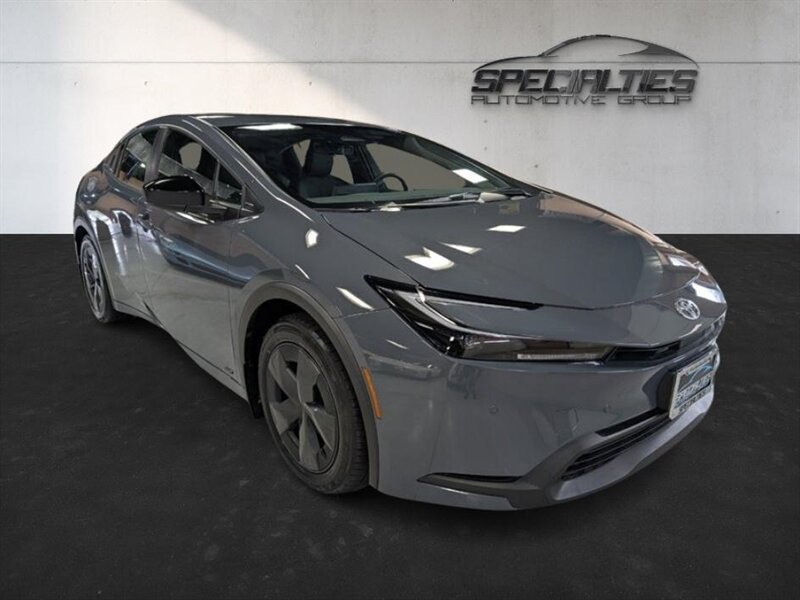 2024 Toyota Prius LE  