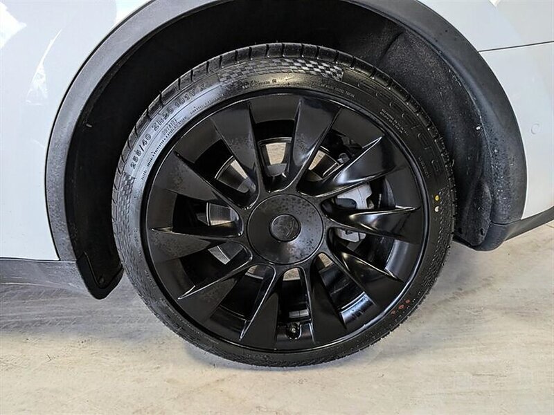 2021 Tesla Model Y Long Range FSD Capable - Photo 14 - Bountiful, UT 84010