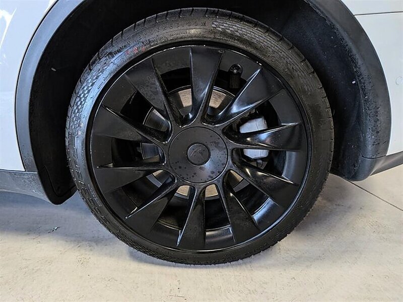 2021 Tesla Model Y Long Range FSD Capable - Photo 14 - Bountiful, UT 84010