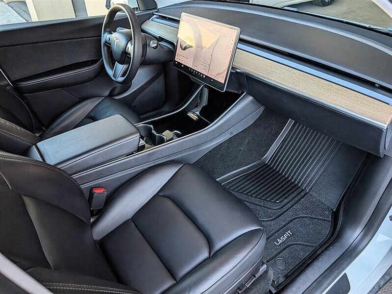 2021 Tesla Model Y Long Range FSD Capable - Photo 4 - Bountiful, UT 84010